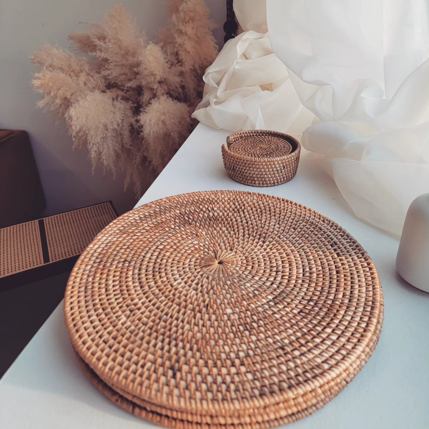 Rattan Charger Placemat
